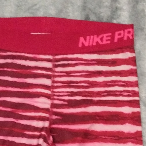 Nike Pro - Picture 4 of 4